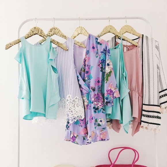 SPRING STYLE MYSTERY BOX • 5 PIECES - Picture 3 of 10